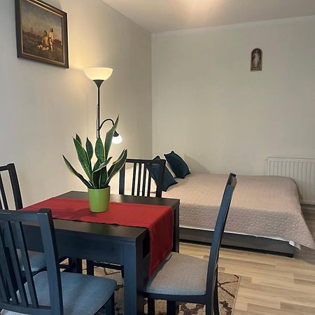 Apartament Lagiewniki クラクフ エクステリア 写真
